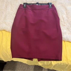 Express Size 6 Maroon Skirt for Office